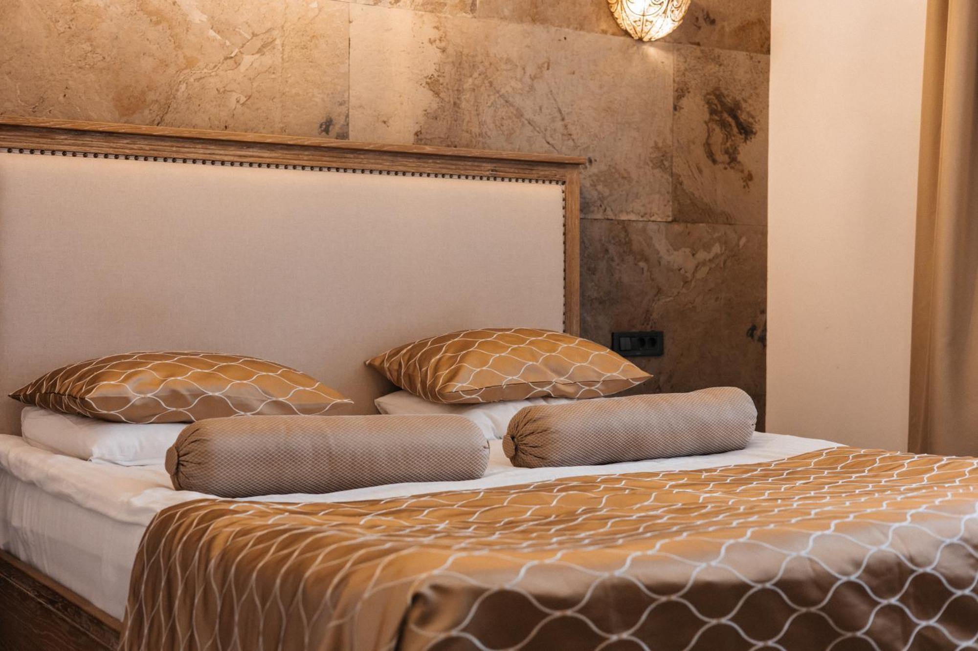 Shirvanshah Hotel บากู ภายนอก รูปภาพ