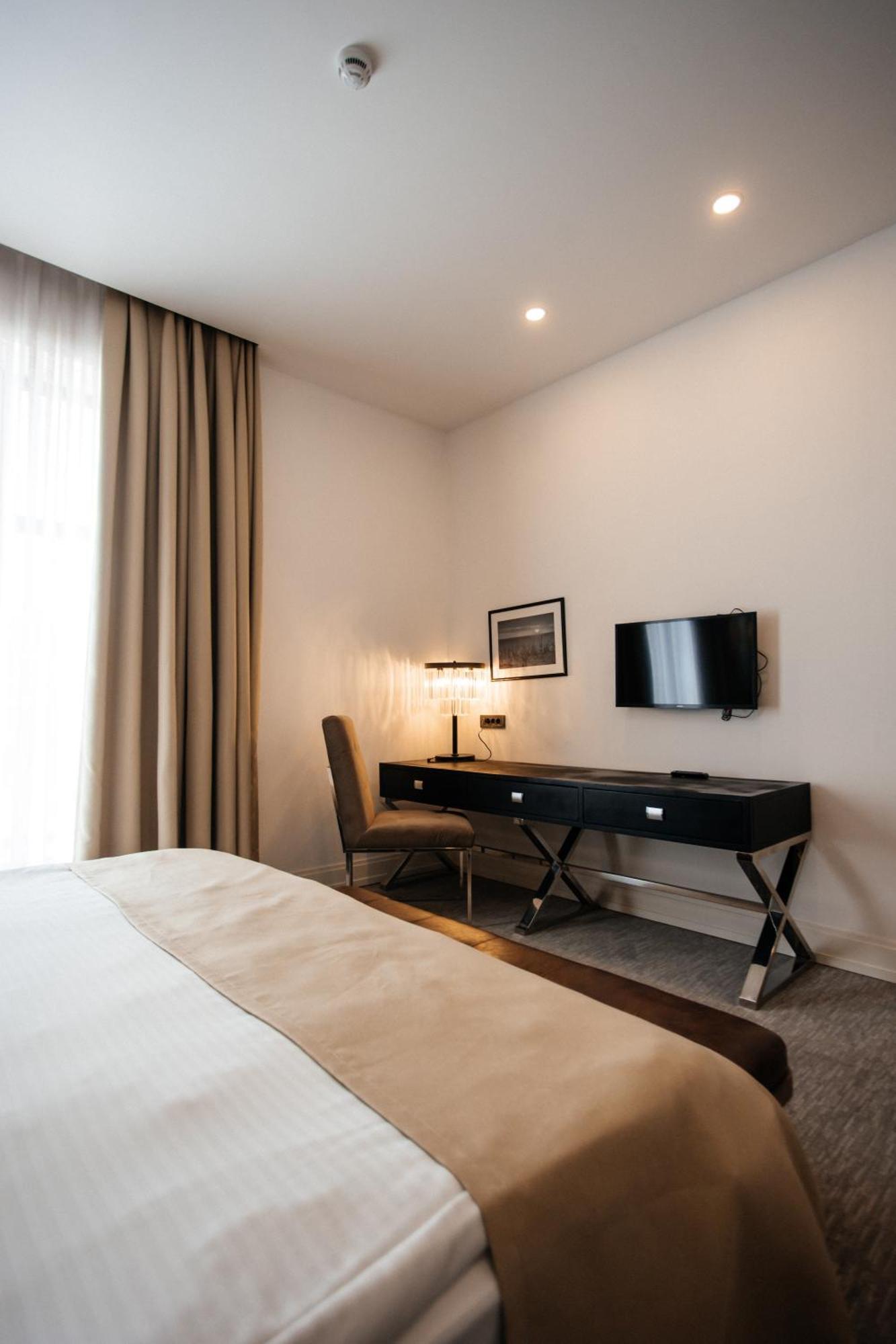 Shirvanshah Hotel บากู ภายนอก รูปภาพ